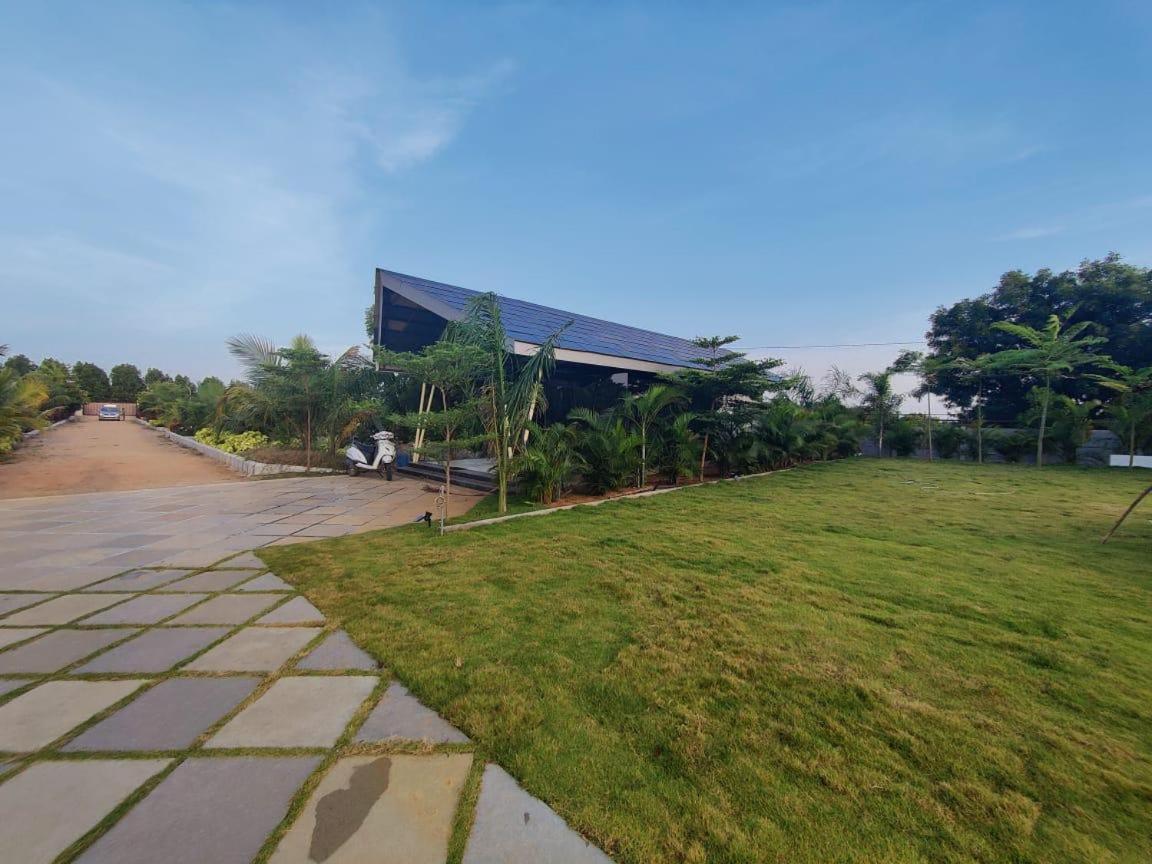 V R Farms Exotic Villa Venkatāpur Exterior foto